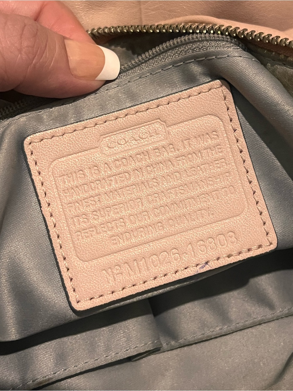 Pink Coach purse - Picture 6 of 9